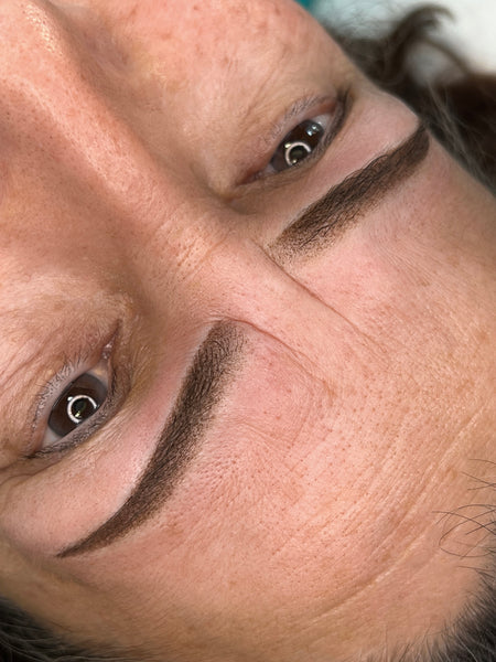 MAQUILLAGE SEMI PERMANENT  SOURCILS - EFFET POUDRÉ